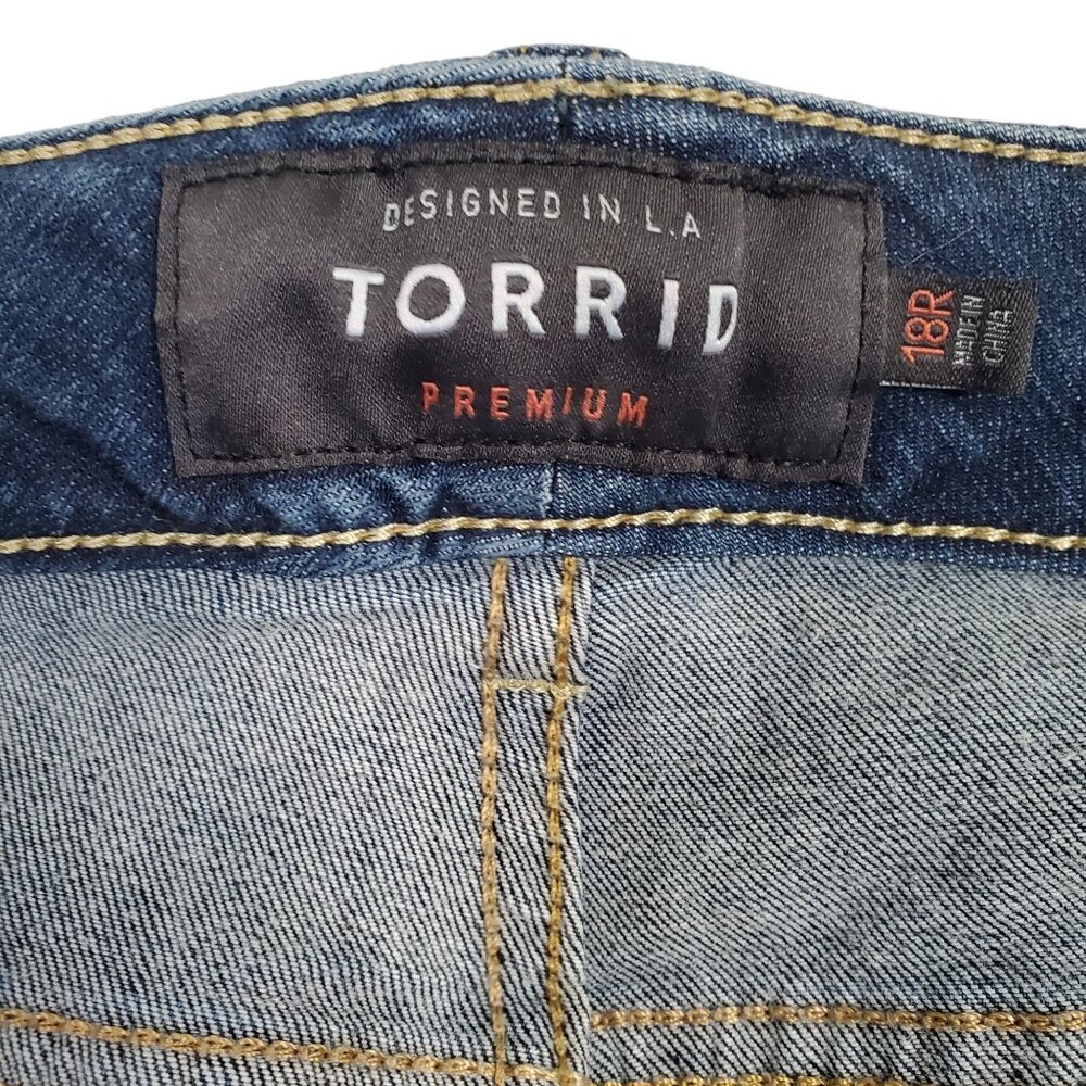 Torrid Premium Size 18R Jeans Boyfriend Distressed Denim Stretch Straight Mid Ri - Picture 3 of 7
